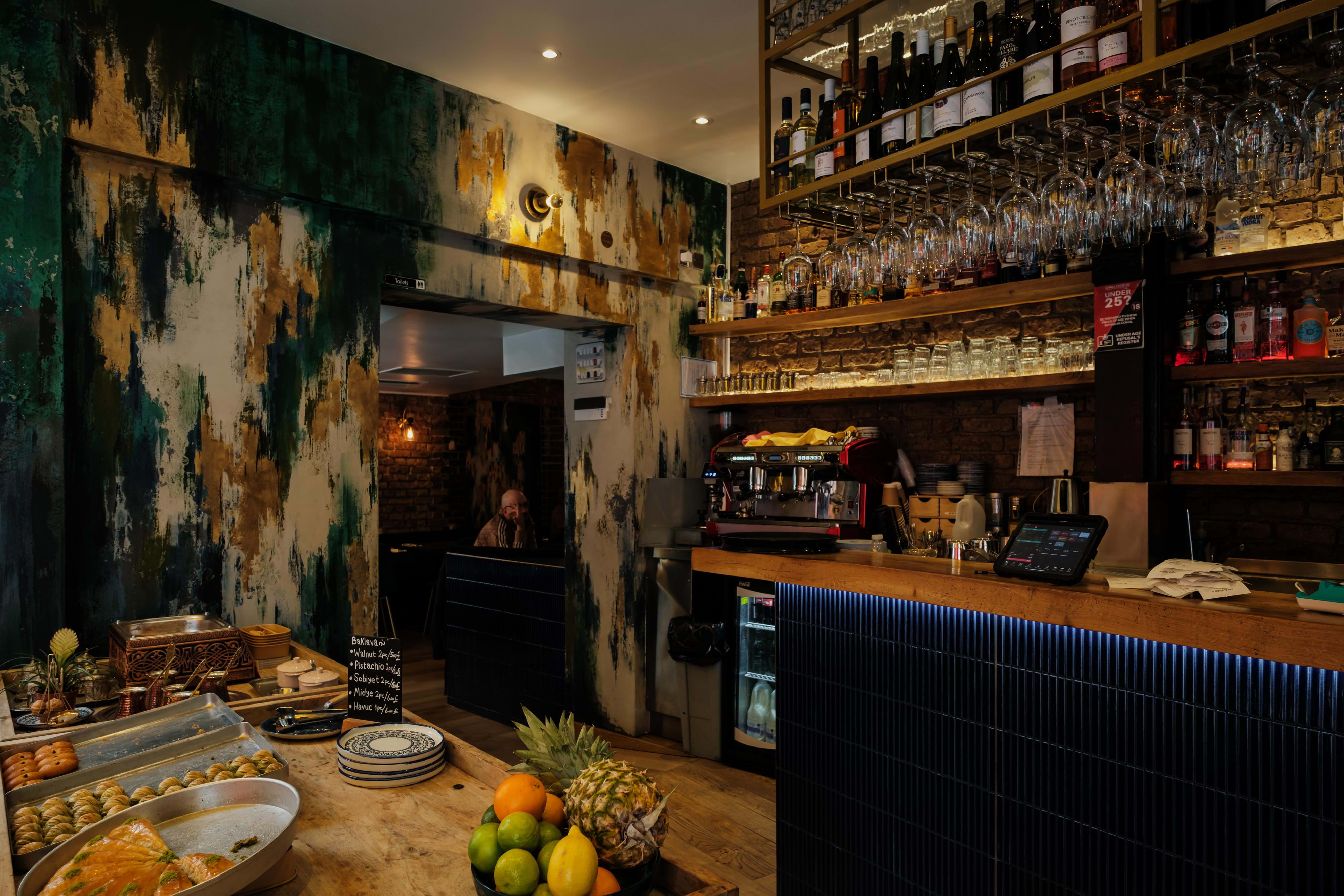 Fig & Walnut Mediterranean Kitchen – A day in Bloomsbury