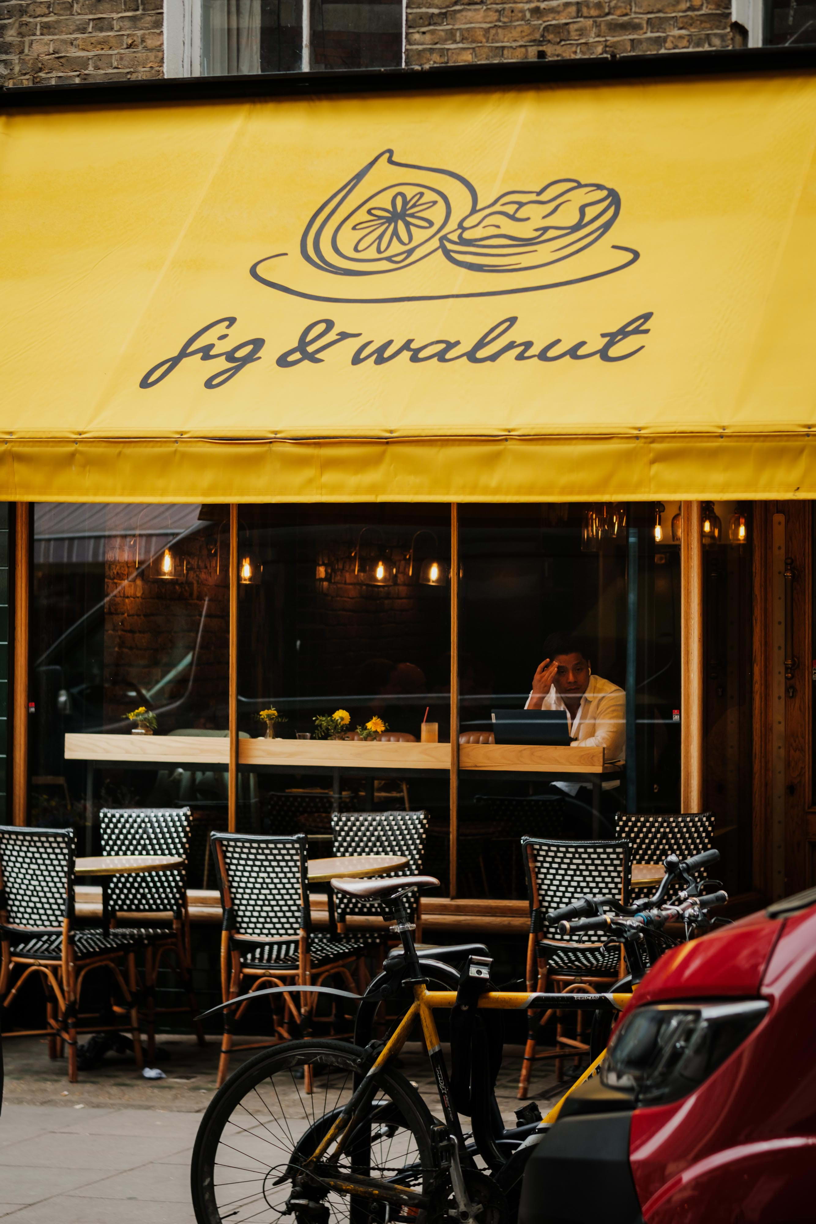 Fig & Walnut Mediterranean Kitchen – A day in Bloomsbury