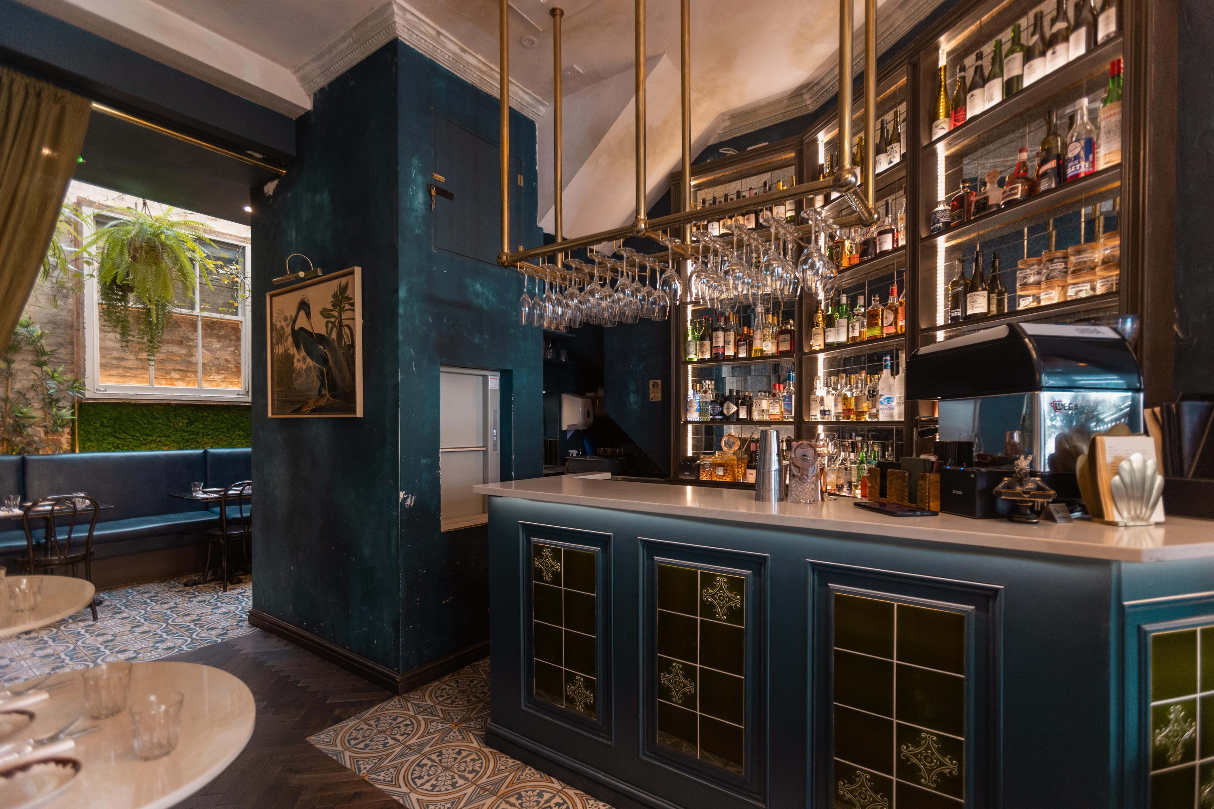 Frame Notting Hill – Wine bars