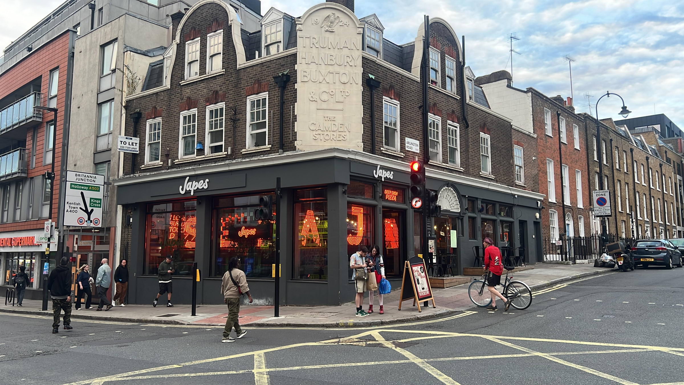 Exterior &ndash; Bild fr&aring;n Japes Camden av Rajveer&nbsp;S. (2026-01-28)