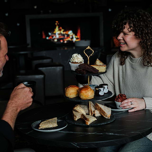 Java Whiskers Cat Café White City