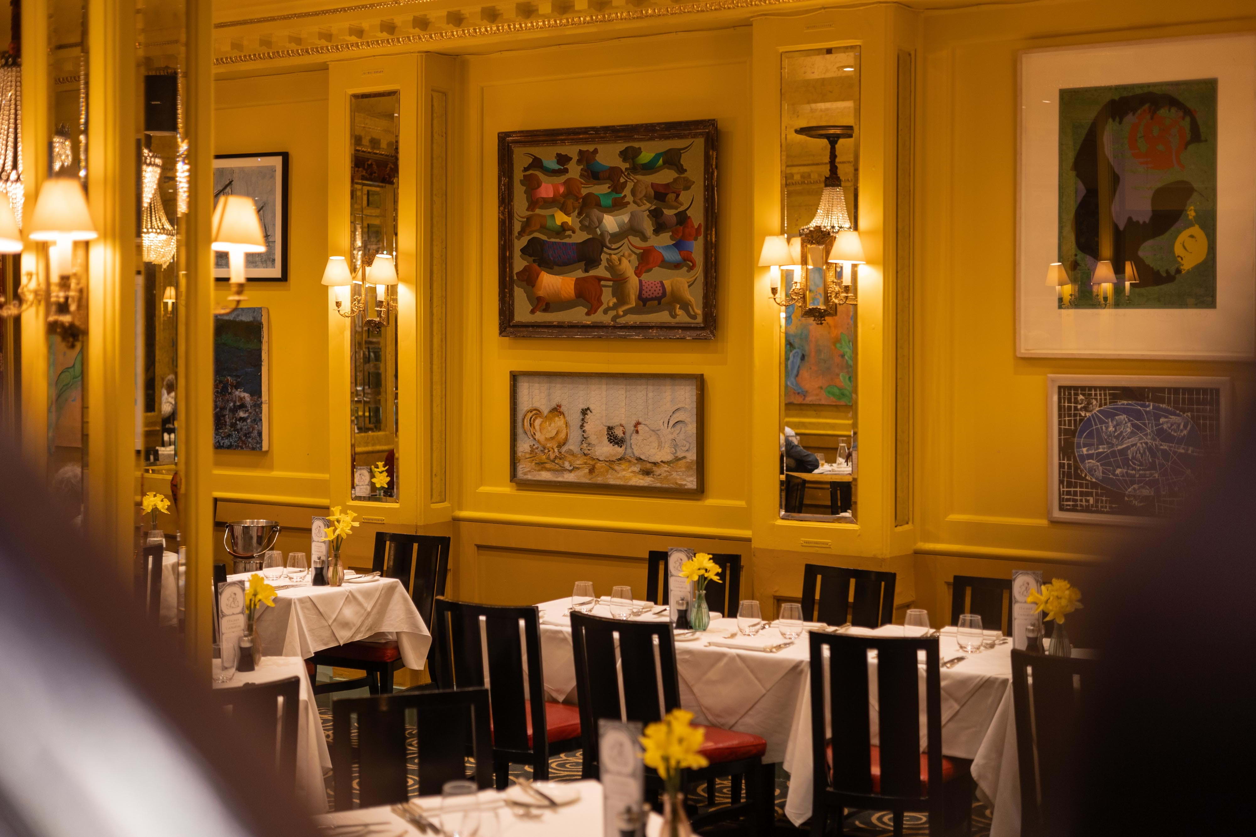 L'Escargot – Late-night restaurants