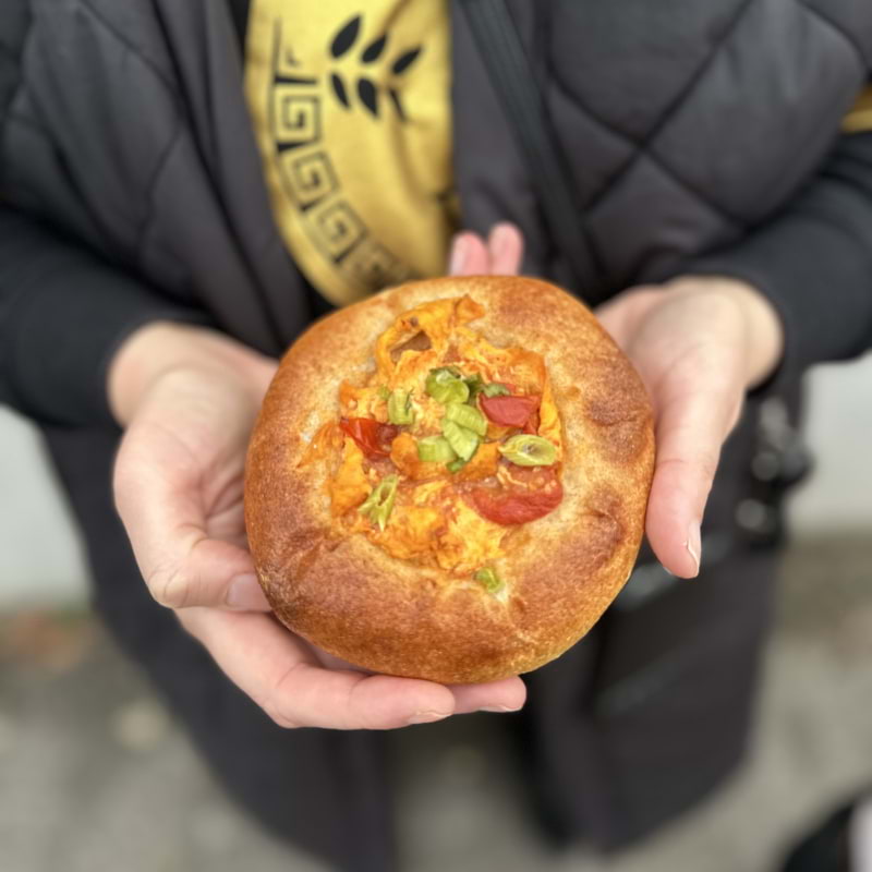 Egg & tomato bun – Photo from Lucky Yu Bakery by Daniel S. (15/10/2024)