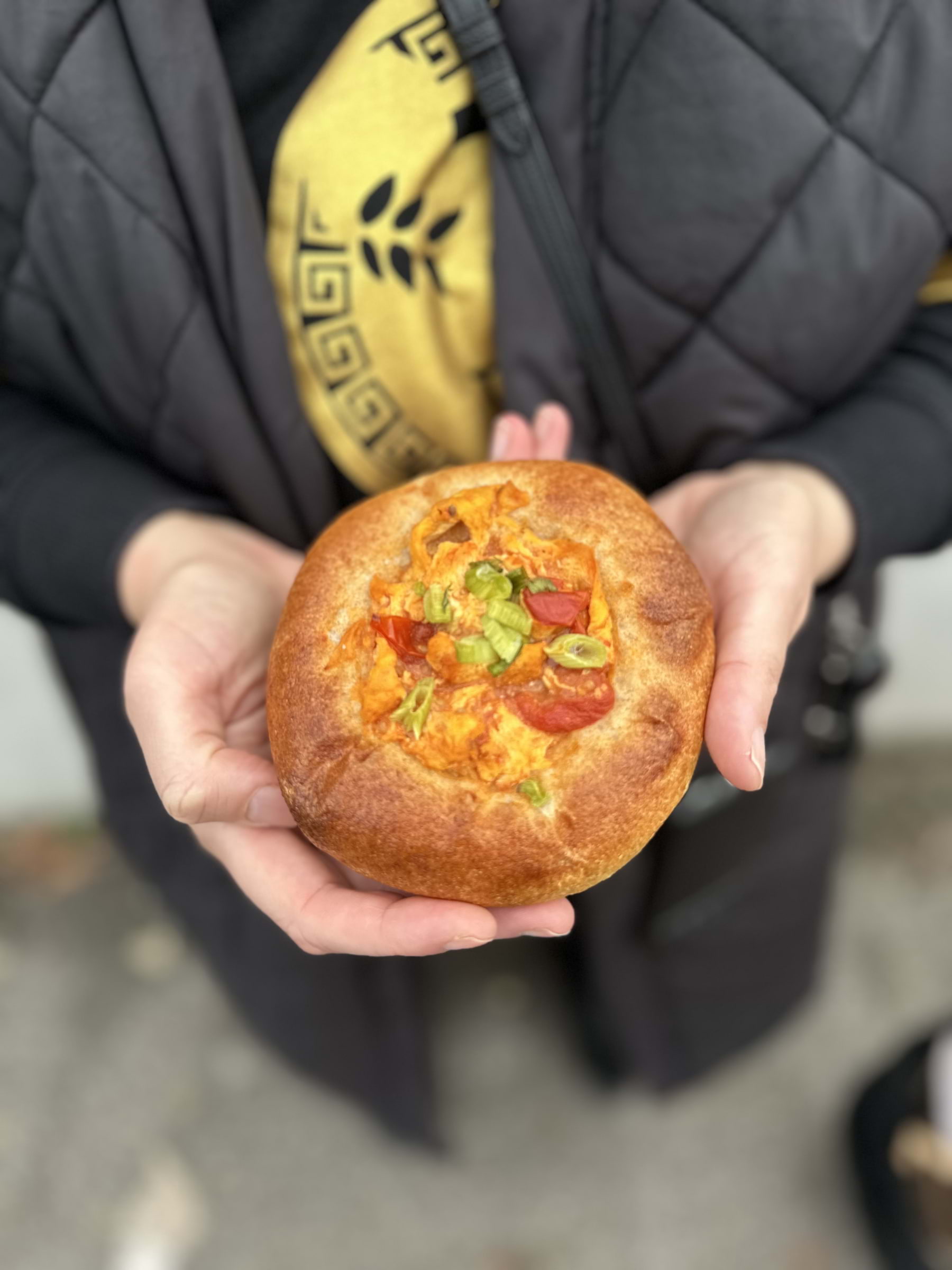 Egg & tomato bun – Photo from Lucky Yu Bakery by Daniel S. (15/10/2024)