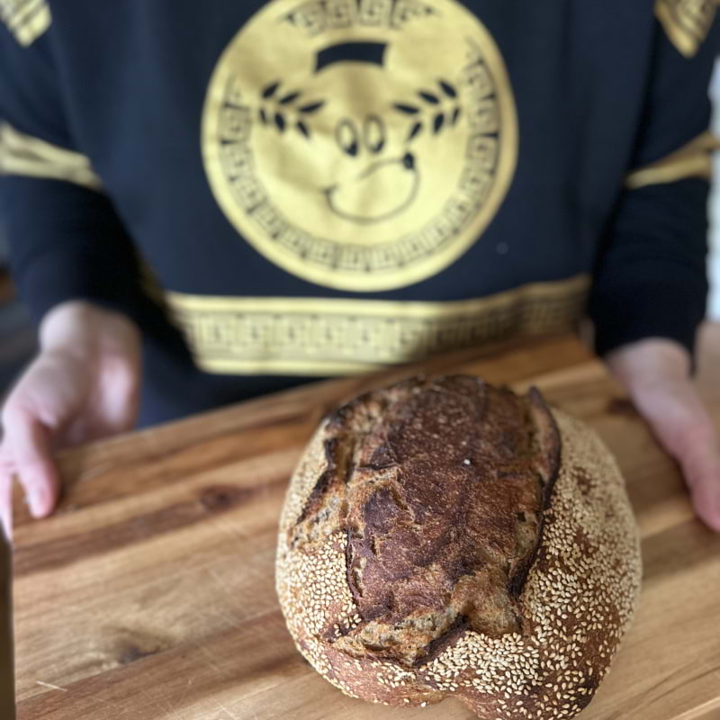 Sesame soy congee sourdough – Bild från Lucky Yu Bakery av Daniel S. (2024-10-15)