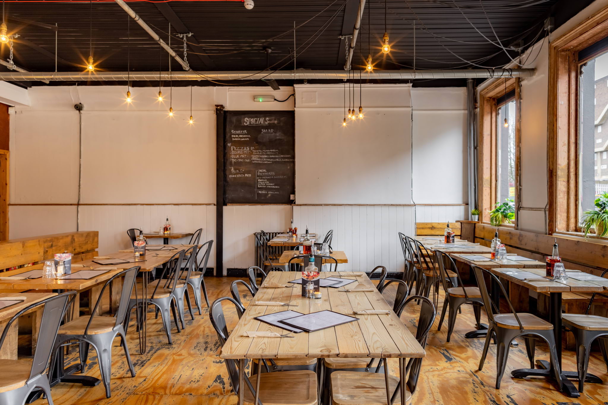 Dining for Groups – Photo from Mamma Dough Brixton by Ellie M. (12/03/2025)