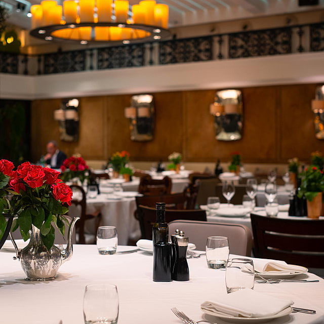 Novikov Restaurant & Bar