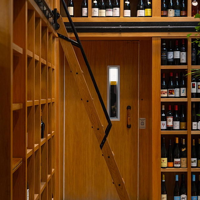 Novikov Restaurant & Bar