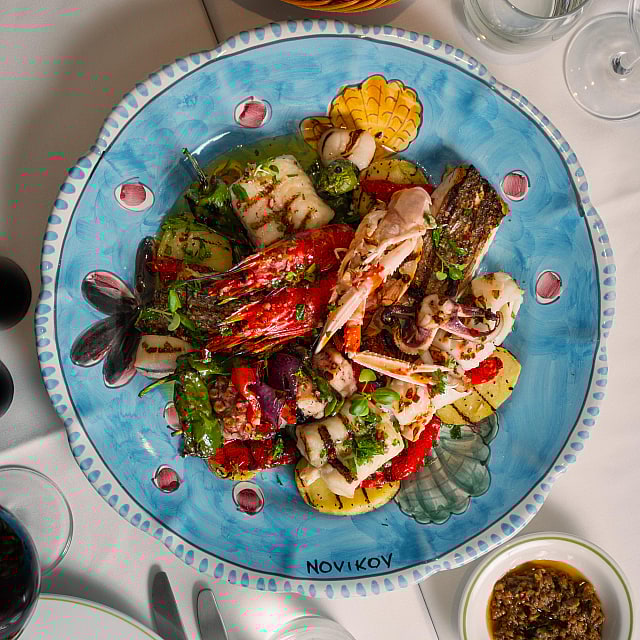 Novikov Restaurant & Bar