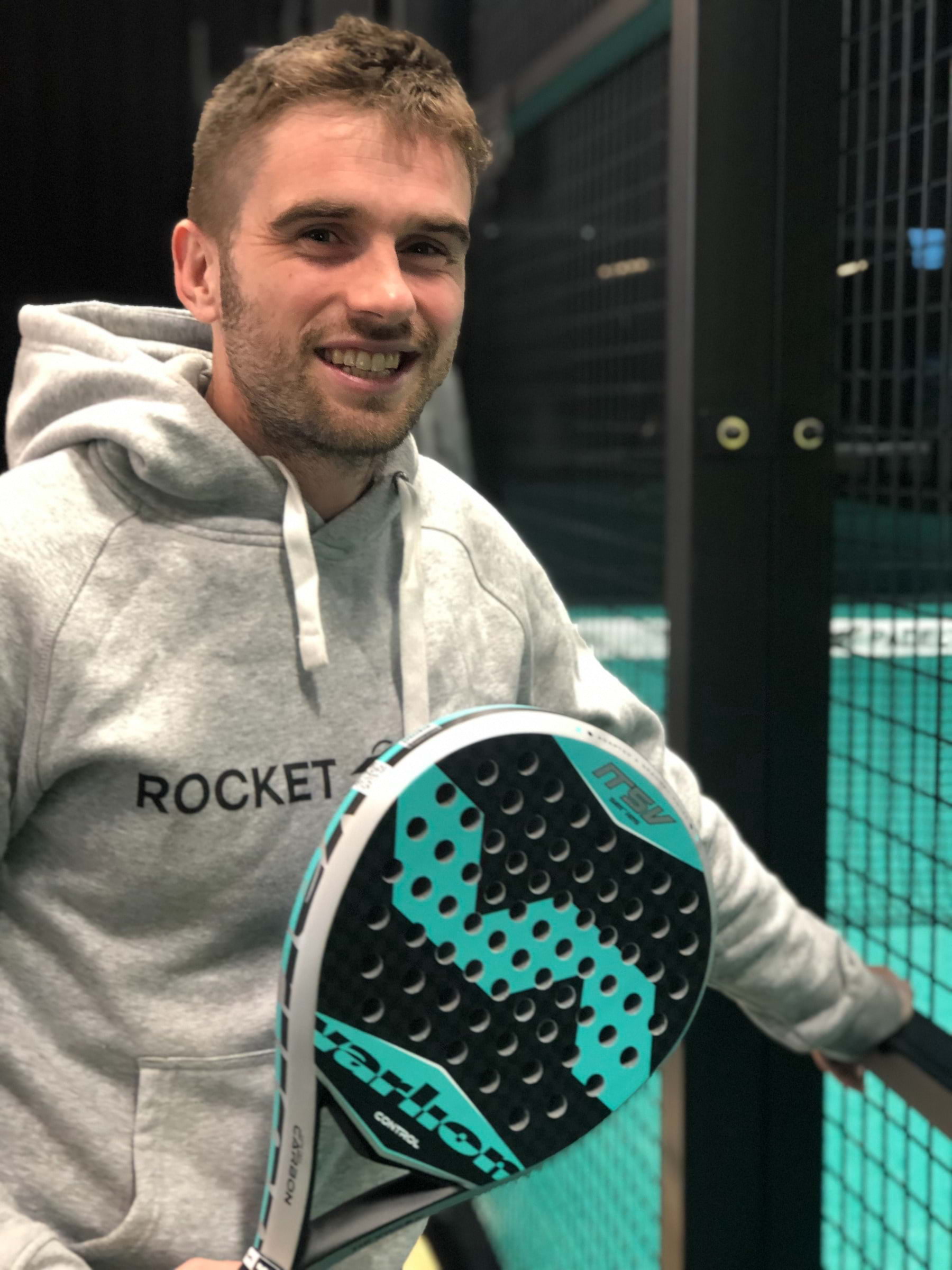 manager Oskar Wynne – Bild från Rocket Padel Ilford av James W. (2024-04-11)