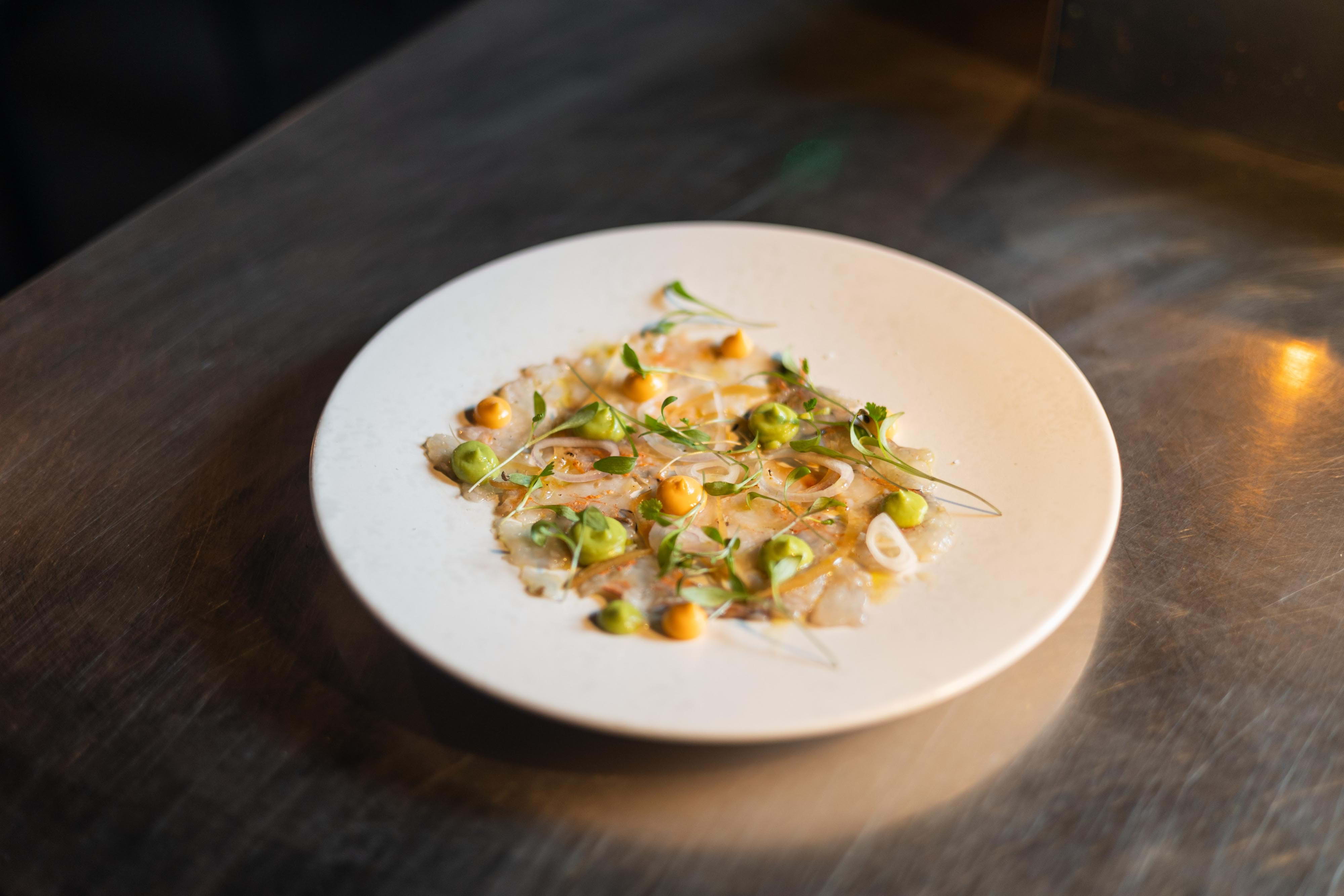 Salut! – Solo dining