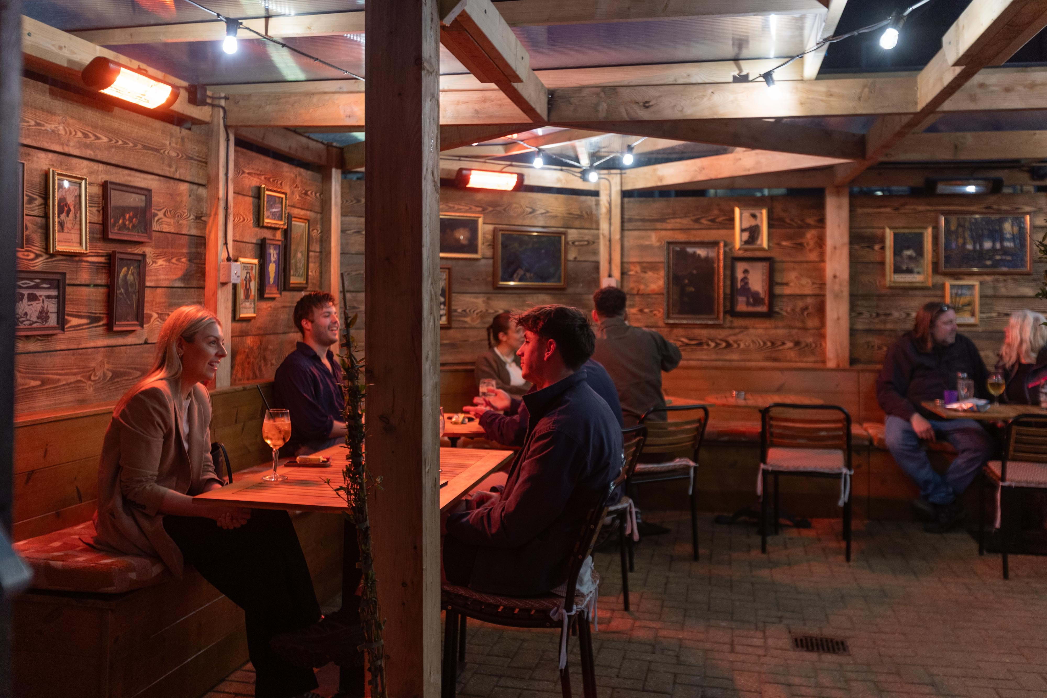 The Falconbrook – Cosy pubs