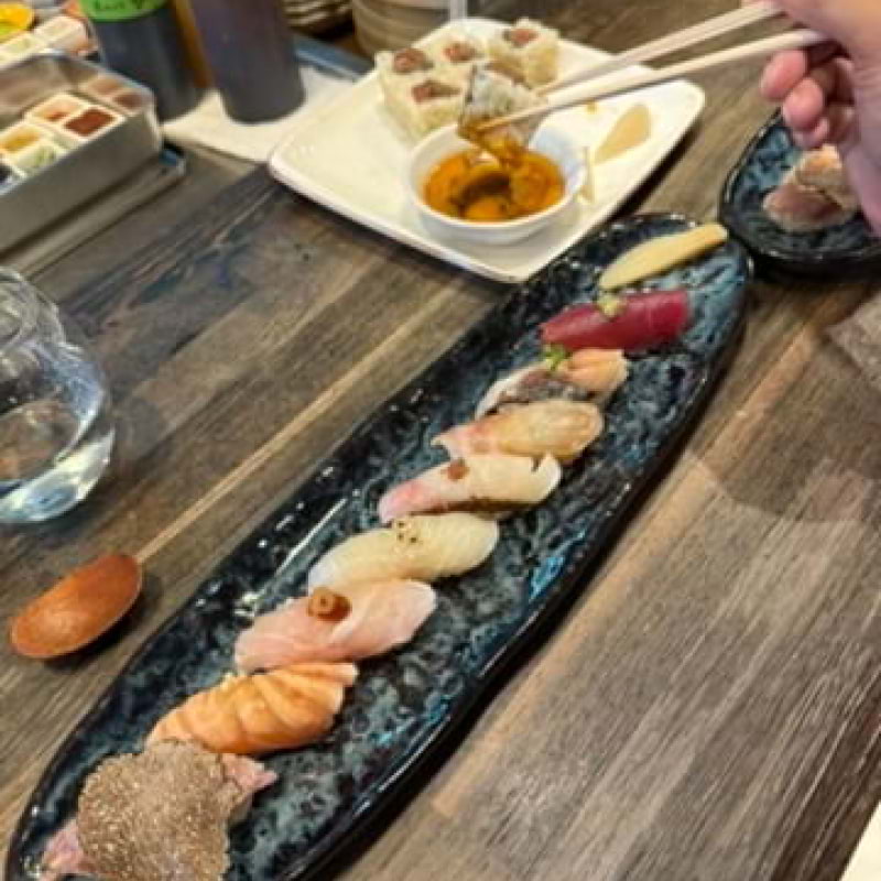 Omakase – Bild från Yashin Sushi and Bar av Adam L. (2025-08-27)