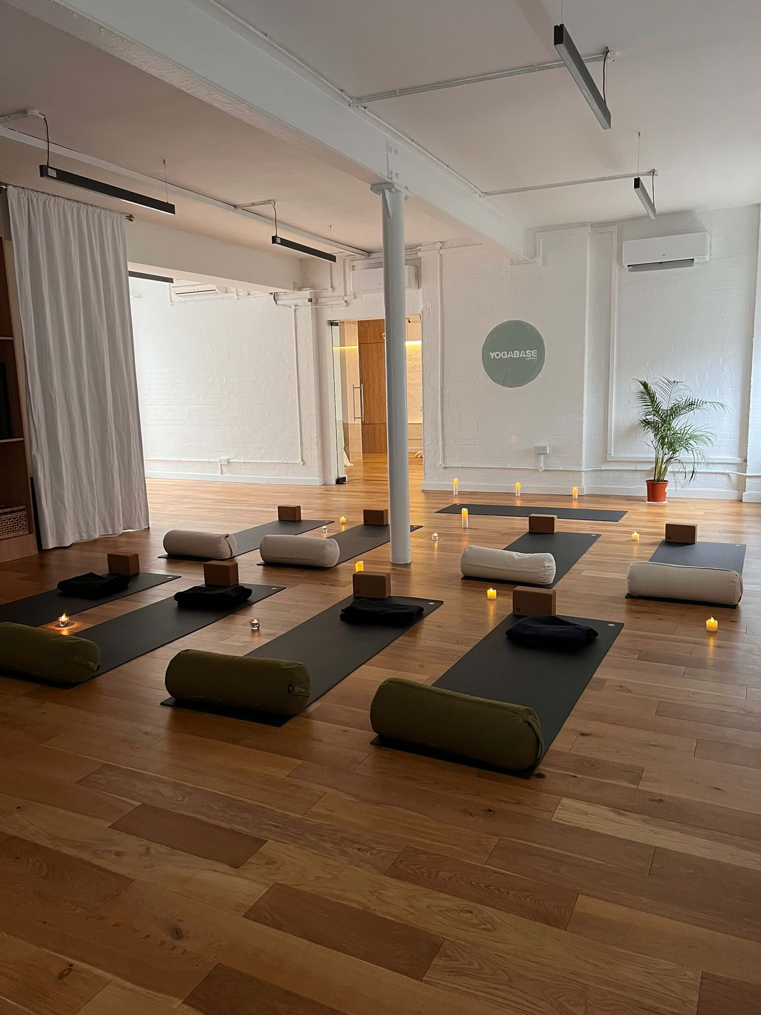 Yoga Base London interior  – Bild från Yoga Base av Hayley E. (2024-03-19)