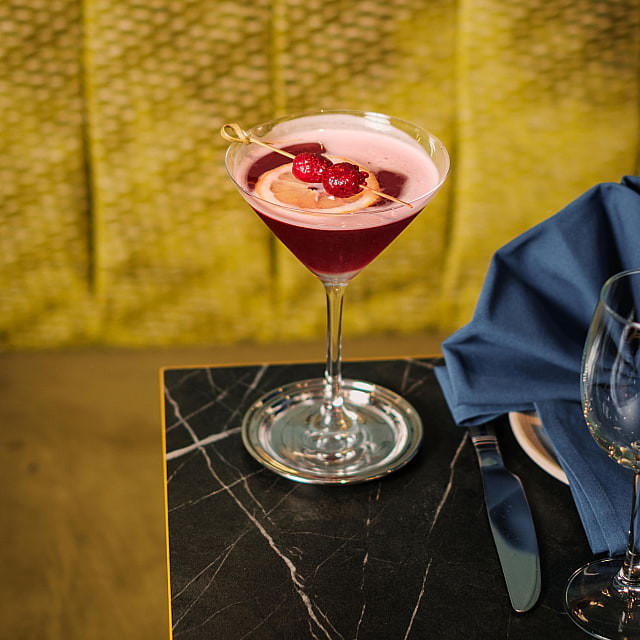Zoya Grill & Lounge