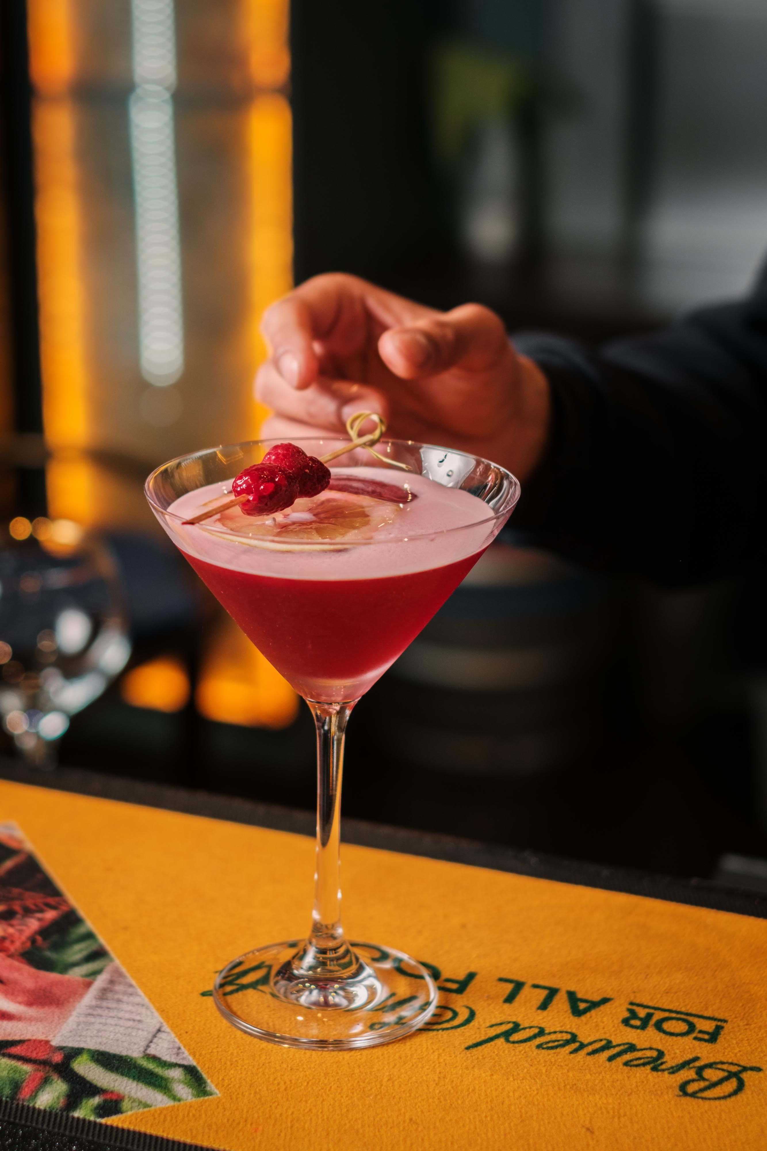 Zoya Grill & Lounge – Cocktail bars