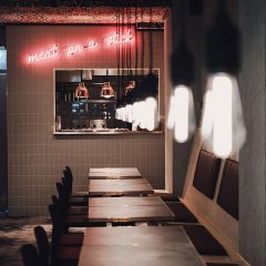 M.O.A.S – Meat on a Stick Nytorget