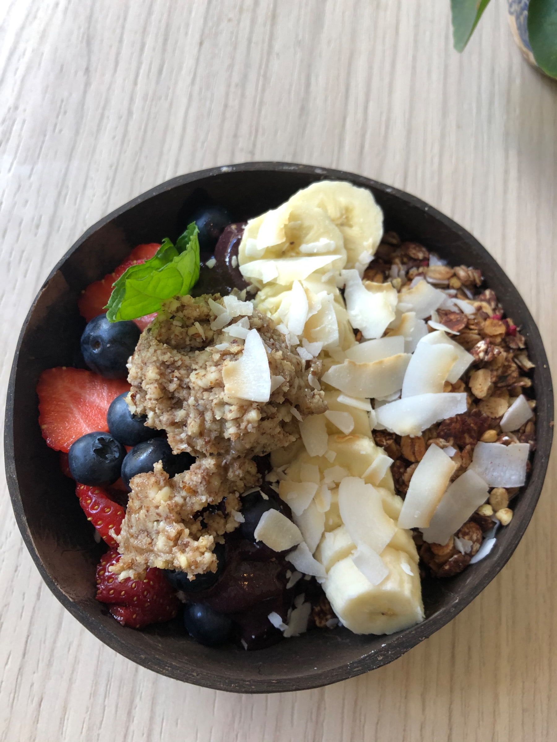 Acaibowl med mandelsmör  – Photo from Manucca Superfood by Josefin J. (11/05/2020)