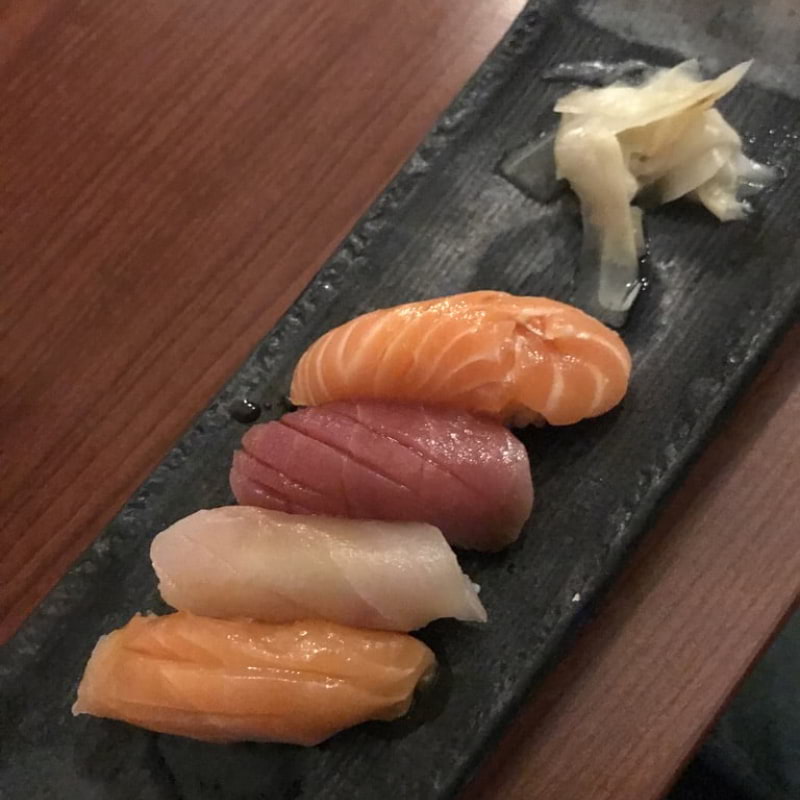 Nigiri (bland annat svärdfisk, tonfisk, lax) – Bild från Minako av Jessica K. (2020-08-31)
