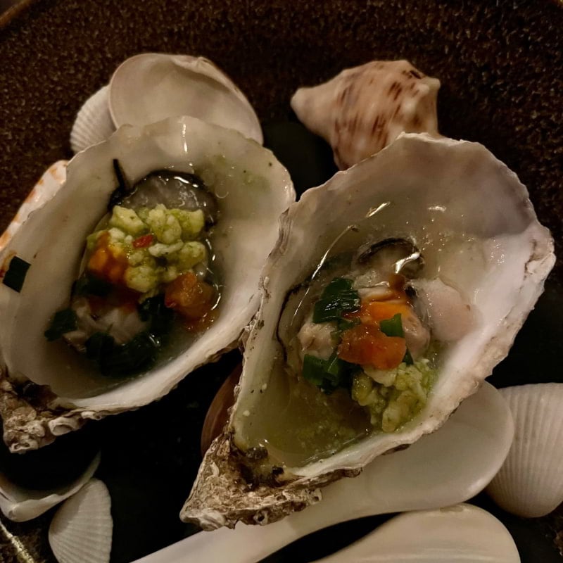 Grillade ostron  – Bild från Minh Mat av These S.