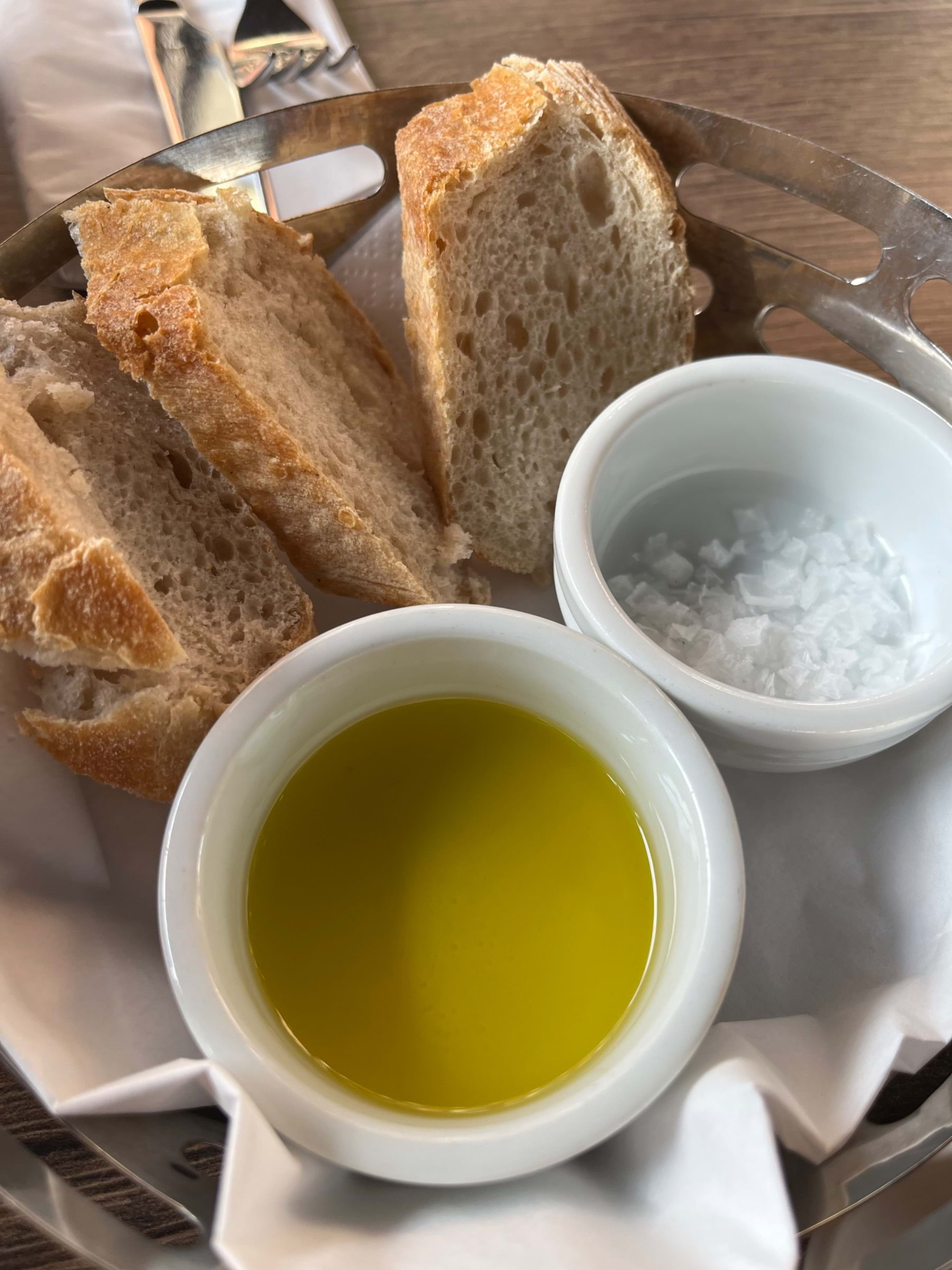 Bröd med olivolja – Bild från Plockepinn Restaurang & Bar av Jessica K. (2023-07-24)