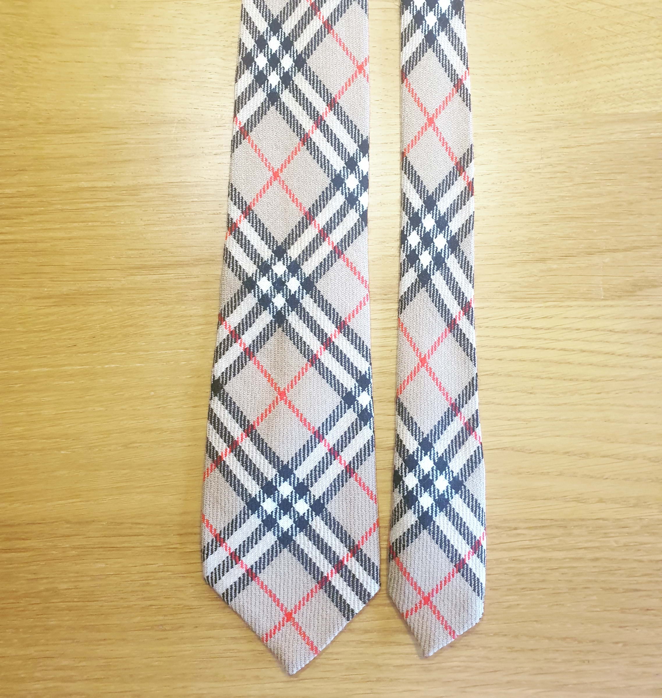 Burberrys – Photo from Pretty in the City by Susanna S. (01/04/2025)