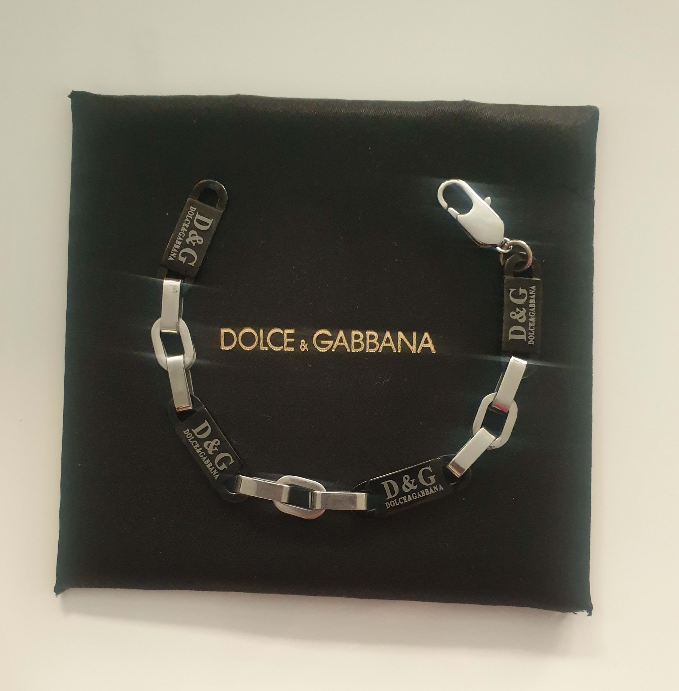 Dolce &Gabbana – Photo from Pretty in the City by Susanna S. (01/04/2025)