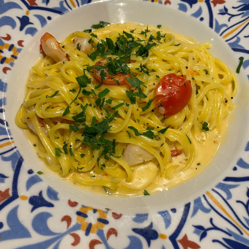 Färsk pasta med scampi, rosmarin, vitlök samt grädde. – Bild från Nonno's Italian Eatery & Lounge av Peter B. (2022-02-28)