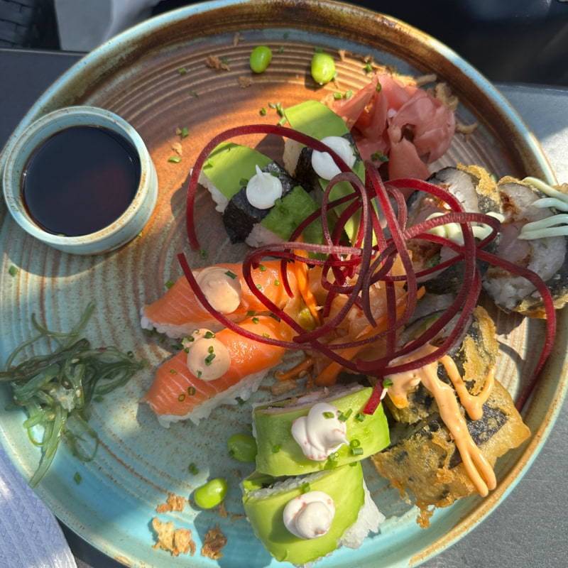 Blandad sushi – Bild från Ocean House av Fredrik J. (2023-06-22)
