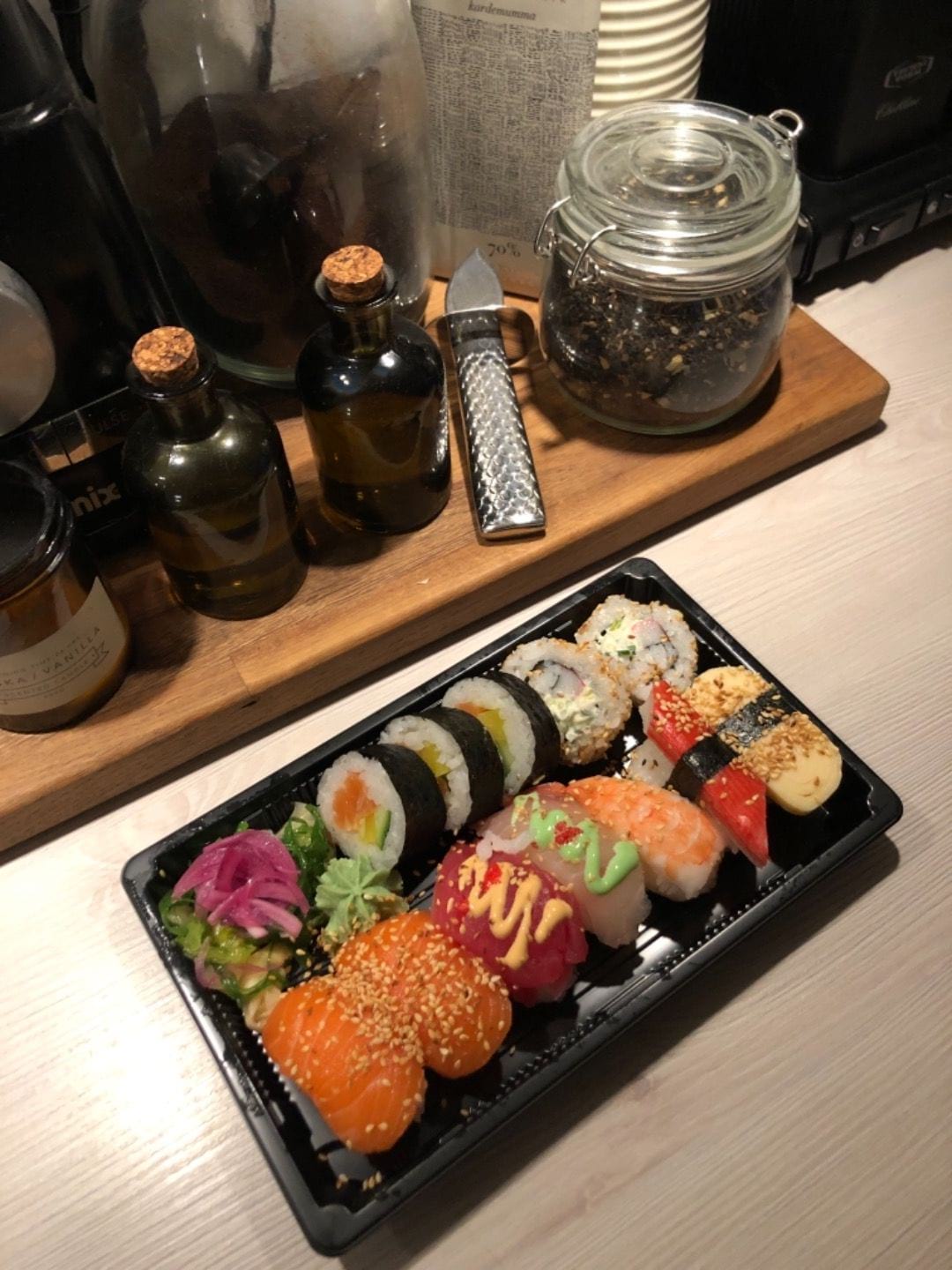 ”Vanlig 12-bitars” – Photo from Okinawa Sushi by Malin C. (11/02/2019)