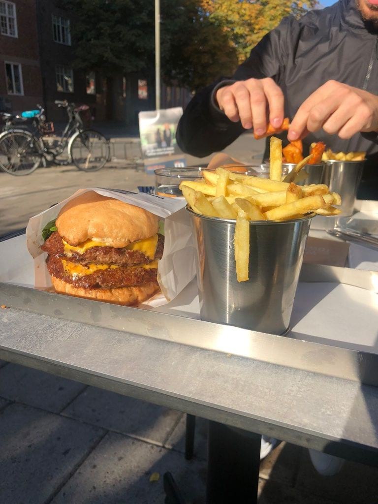 Dubbel Phils (320 g) – Photo from Phil's Burger Fältöversten by Adam L. (16/10/2018)