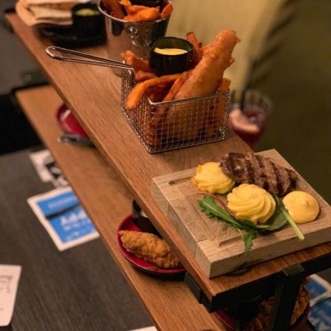 Quesadillas, sötpotatis pommes, fish and chips & plankstek – Bild från Pinchos Norrlandsgatan av Robin N. (2019-01-17)
