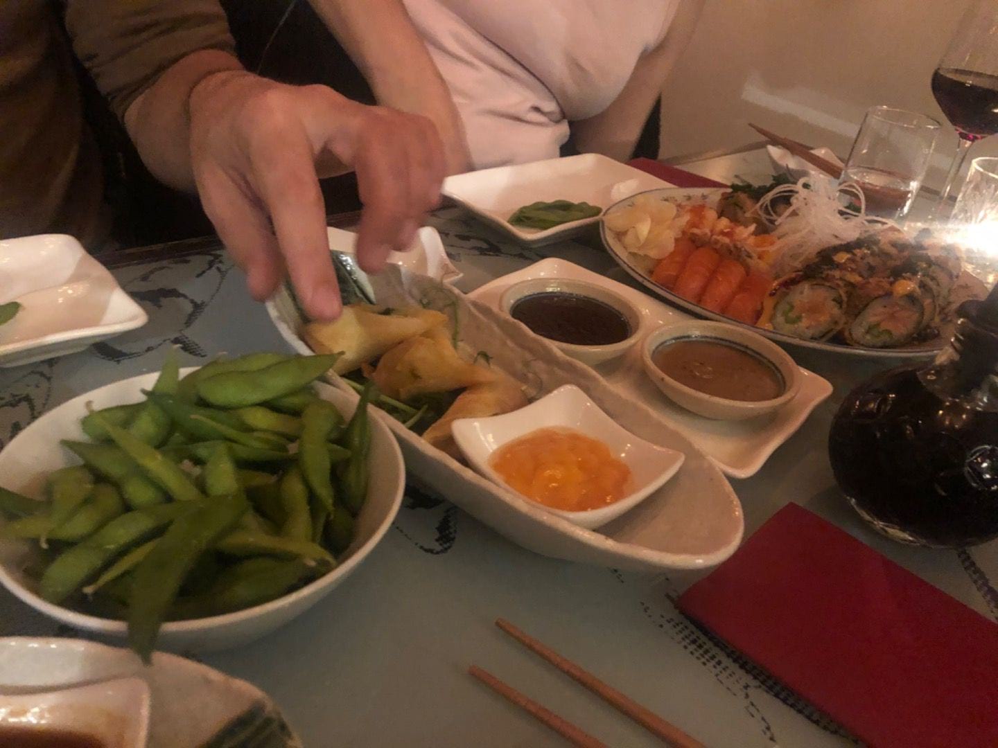 Dumplings m.m  – Bild från Raw Sushi & Grill av Annelie V. (2019-10-27)