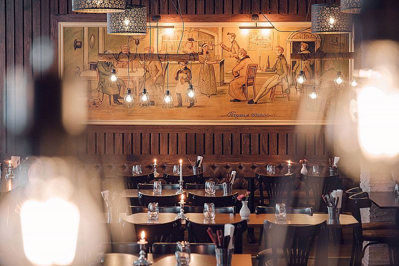 Reventón Tapas & Bar
