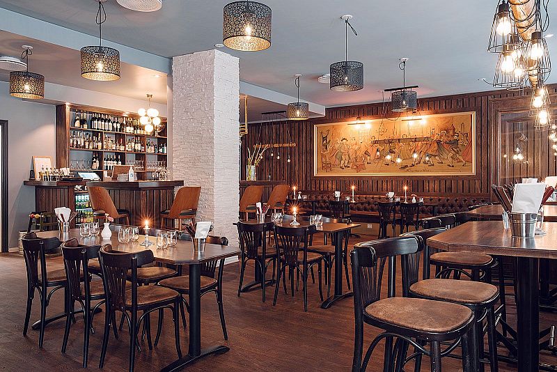 Reventón Tapas & Bar