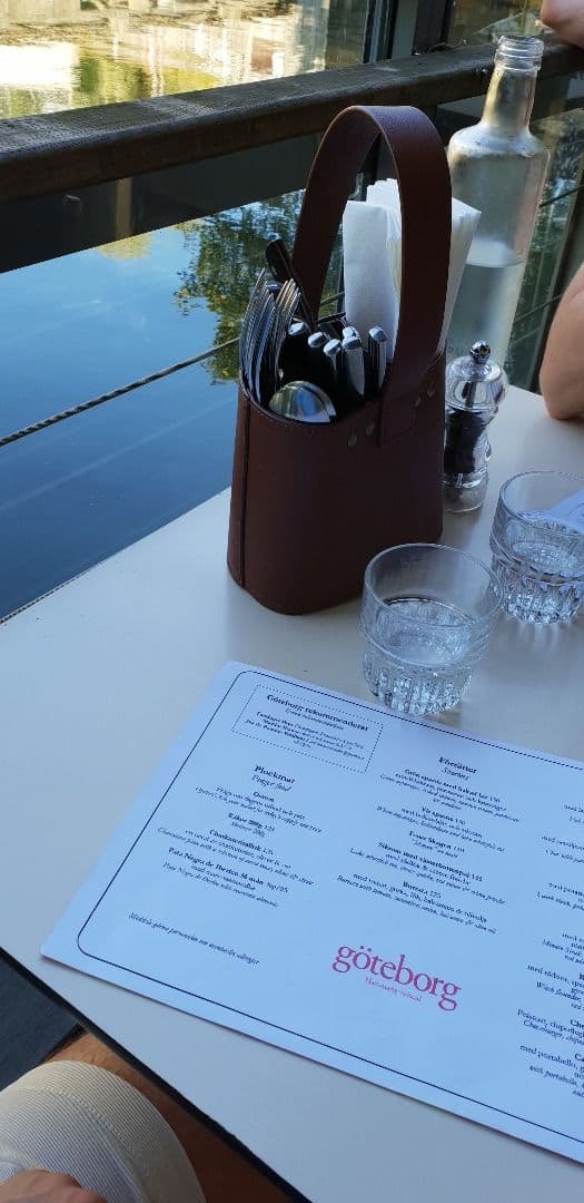 Menyn och vattnet – Bild från Restaurang Göteborg av Niklas E. (2018-07-26)