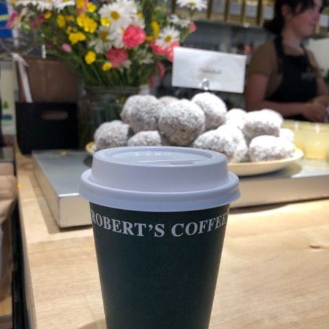 Bild från Robert's Coffee av Madiha S. (2019-06-23)