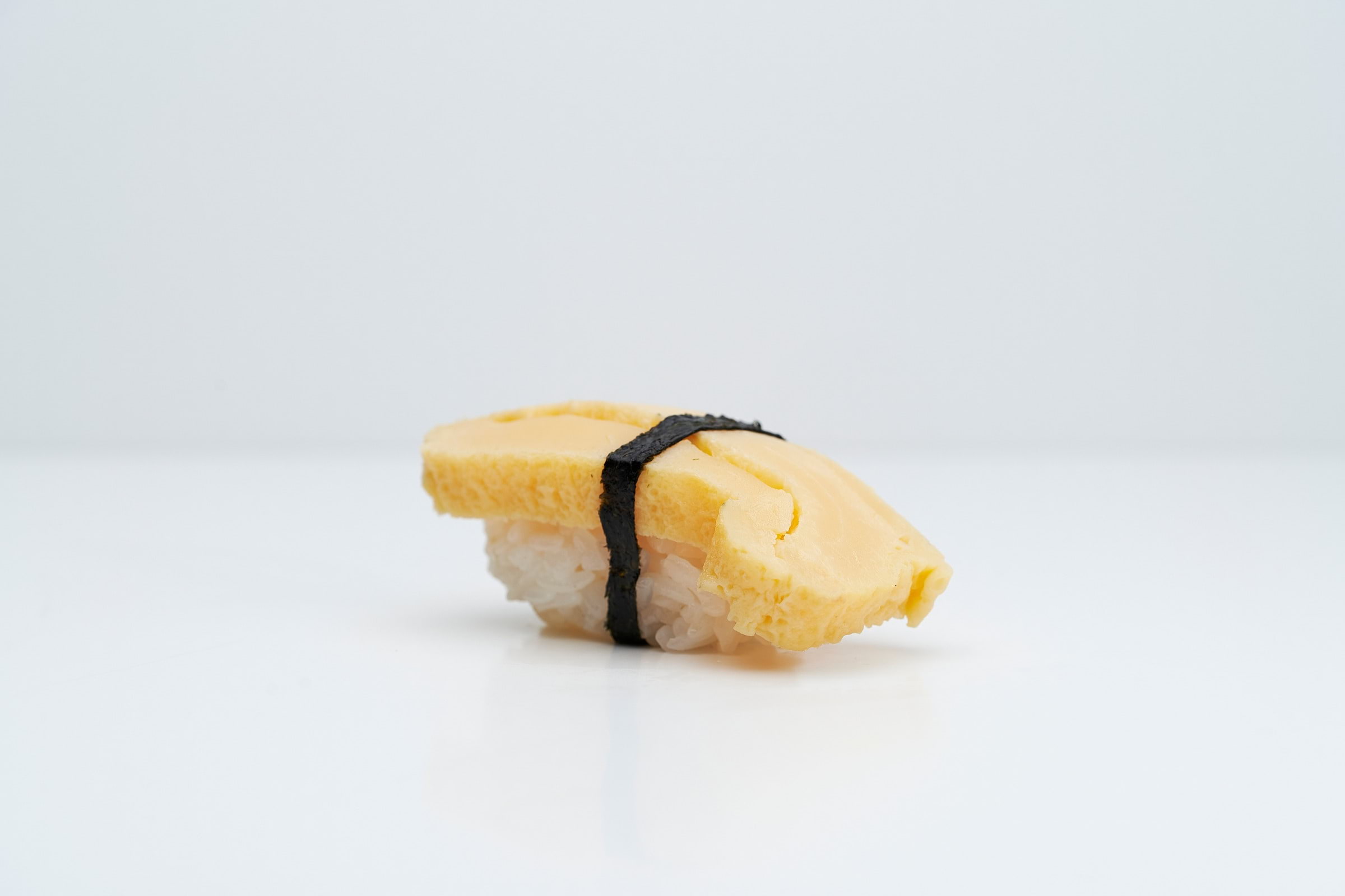 Vegetarisk nigiri med ägg – Bild från Saya Sushi Östermalm av Saya S. (2020-03-04)