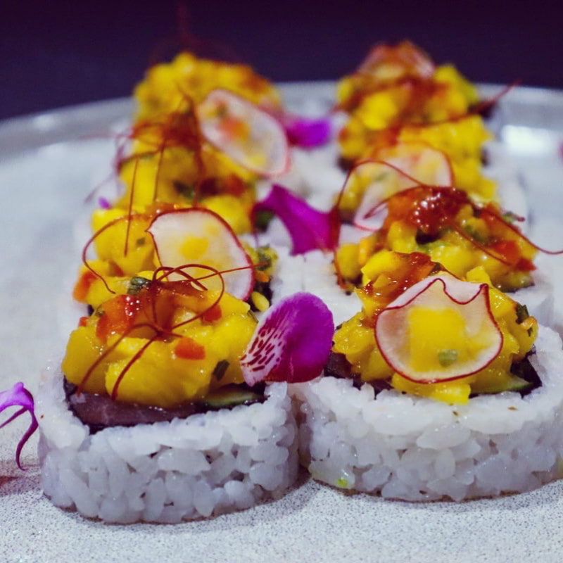 tonfisk rulle med mango salsa – Photo from Saisho Sushi by Saisho S. (06/12/2020)