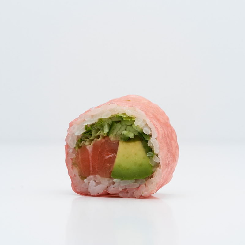 Maki med rosa nori – Bild från Saya Sushi Östermalm av Saya S. (2020-03-04)