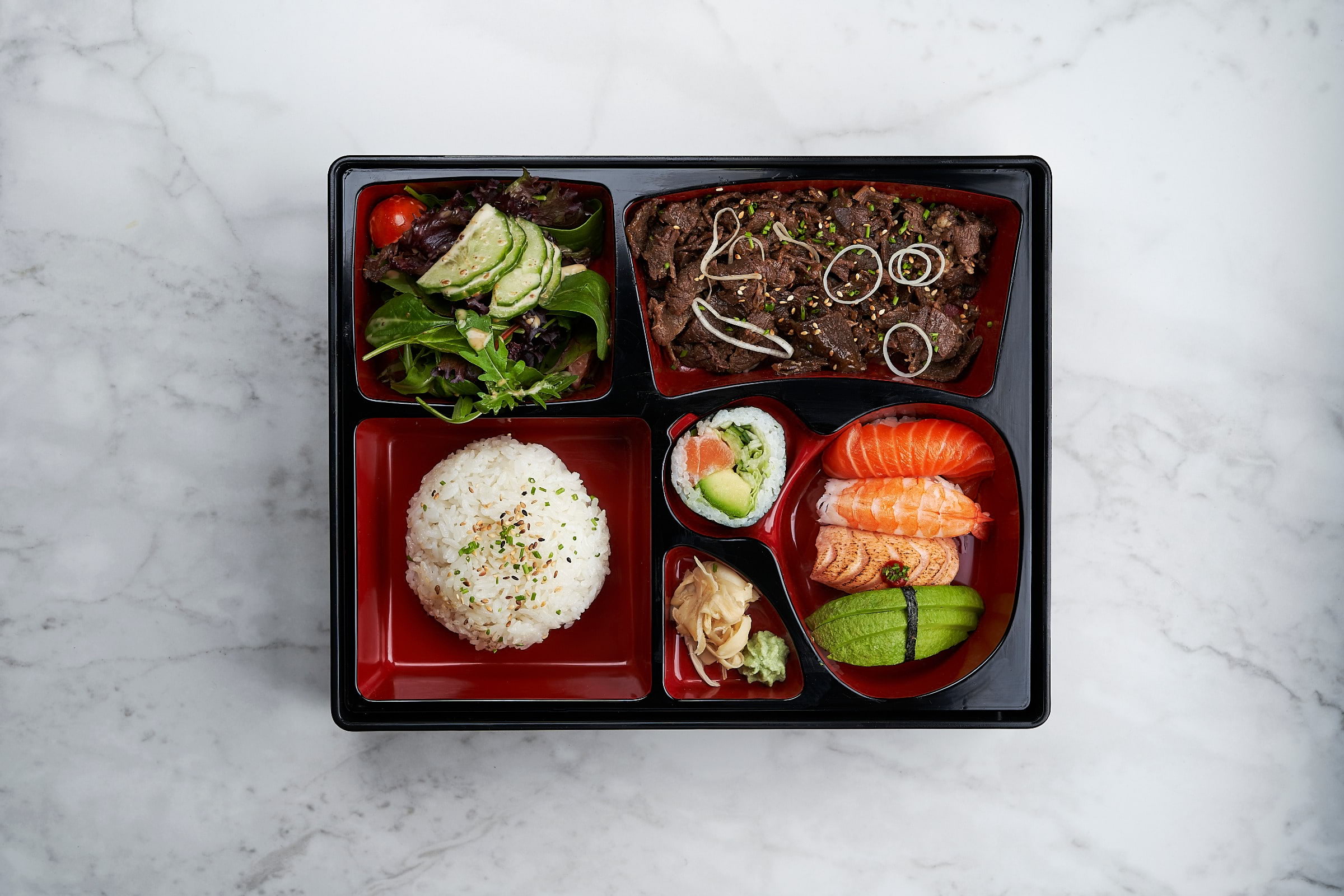 Yakuniku och valfri sushi – Bild från Saya Sushi Östermalm av Saya S. (2020-03-04)