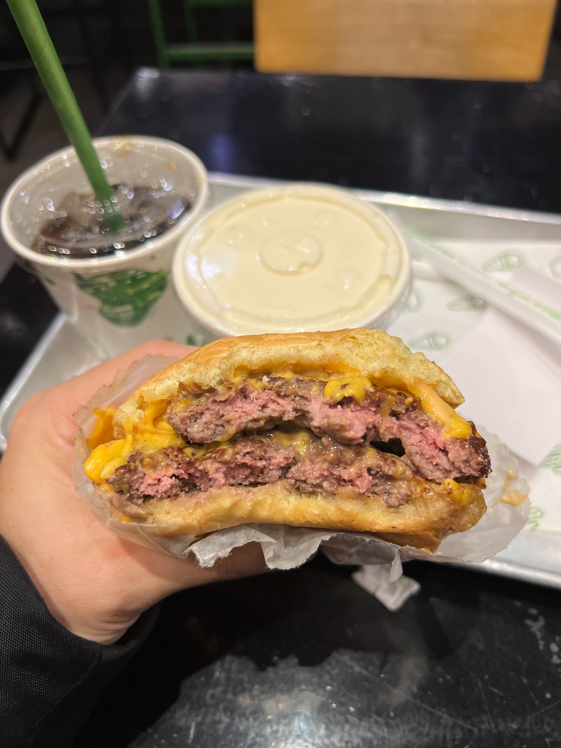 ShackBurger – Photo from Shake Shack Leicester Square by Adam L. (15/12/2022)