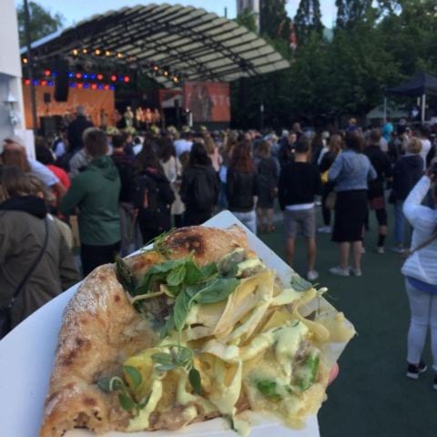 Surdegspizza ala Sebastien – Bild från Smaka på Stockholm av Peter B.