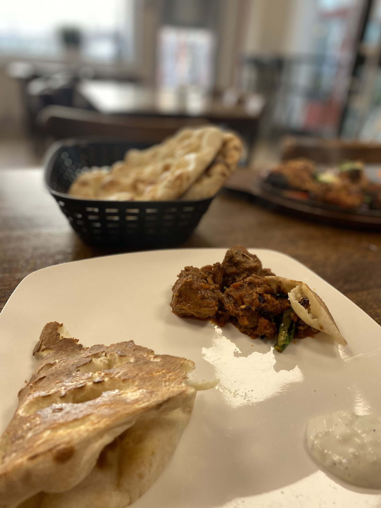 Mutton kerai with freshly baked naan – Photo from Spice Villa by Madiha S. (15/03/2021)