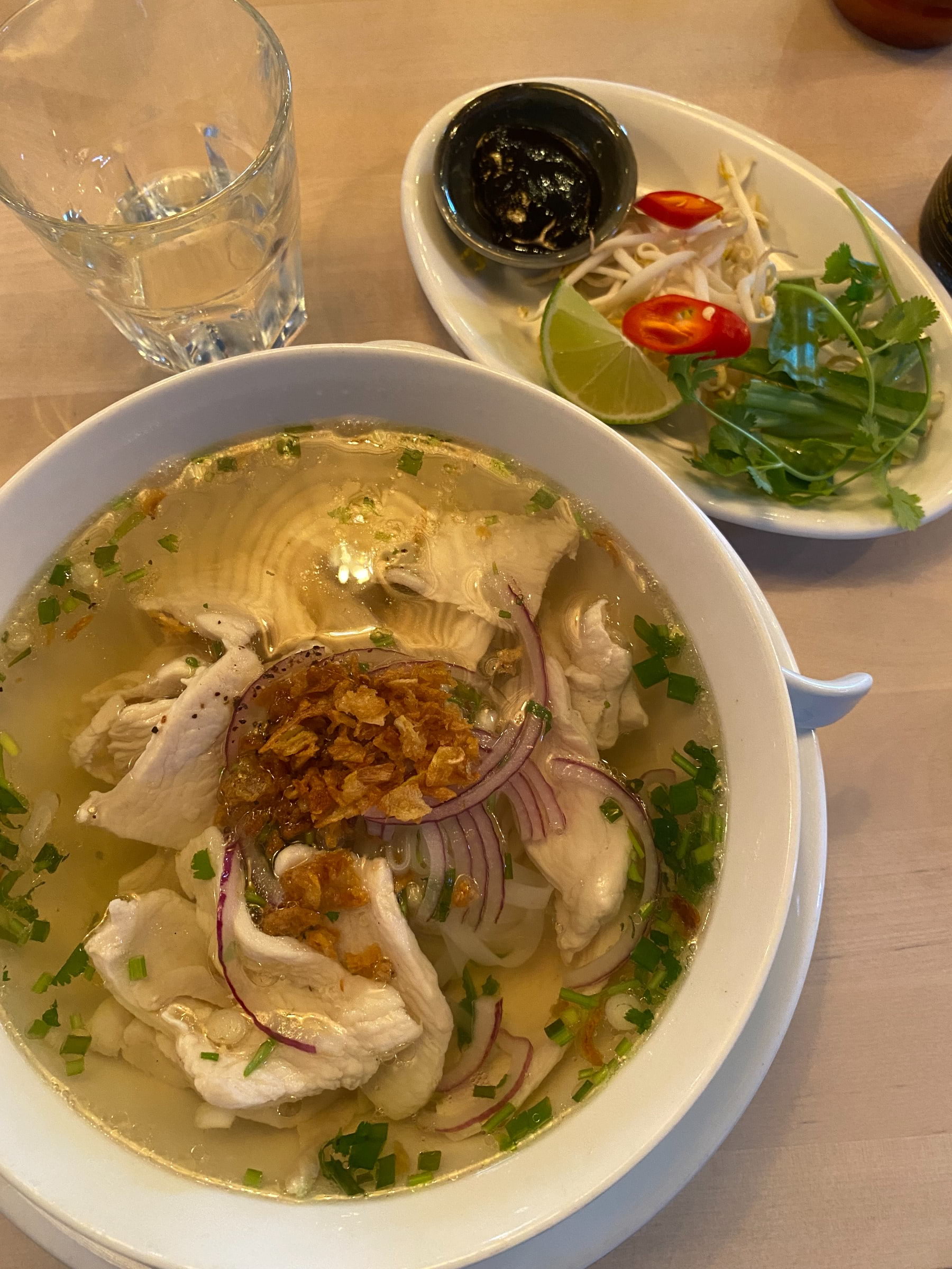 Pho med kyckling – Photo from Steamy Phở by Adam L. (26/10/2021)