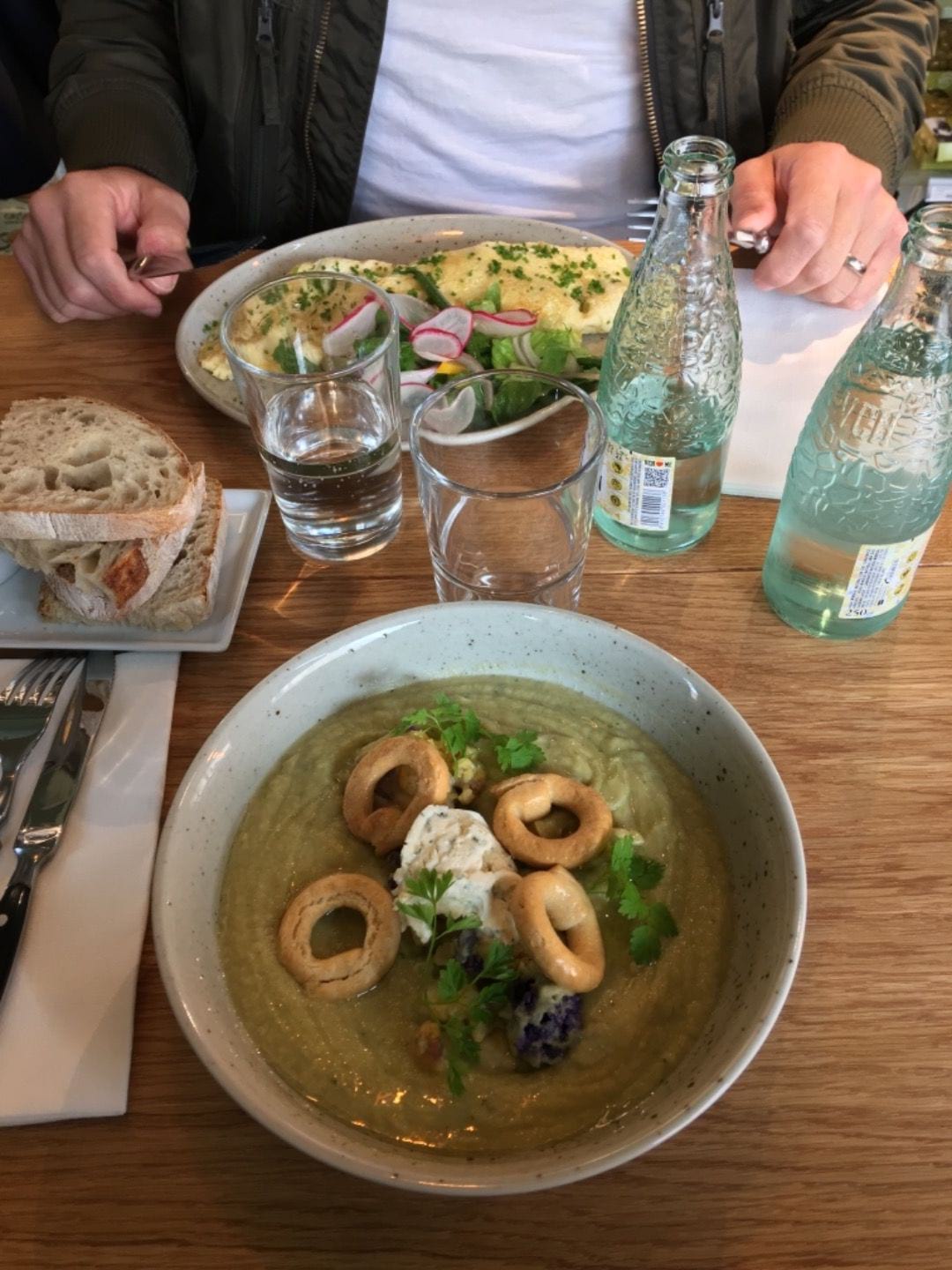 Lunch – Photo from Stockholm Ost & Chark Södermalm by Agnes L. (18/10/2018)