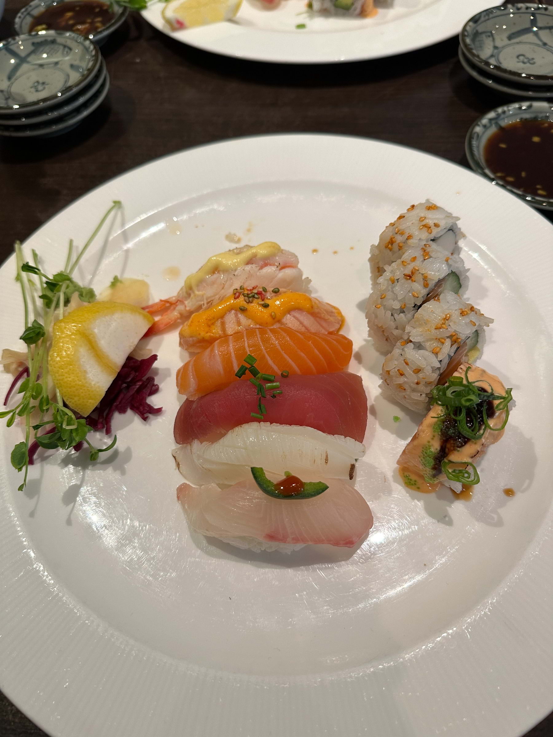 Bild från Sushi Room av These S. (2022-11-25)