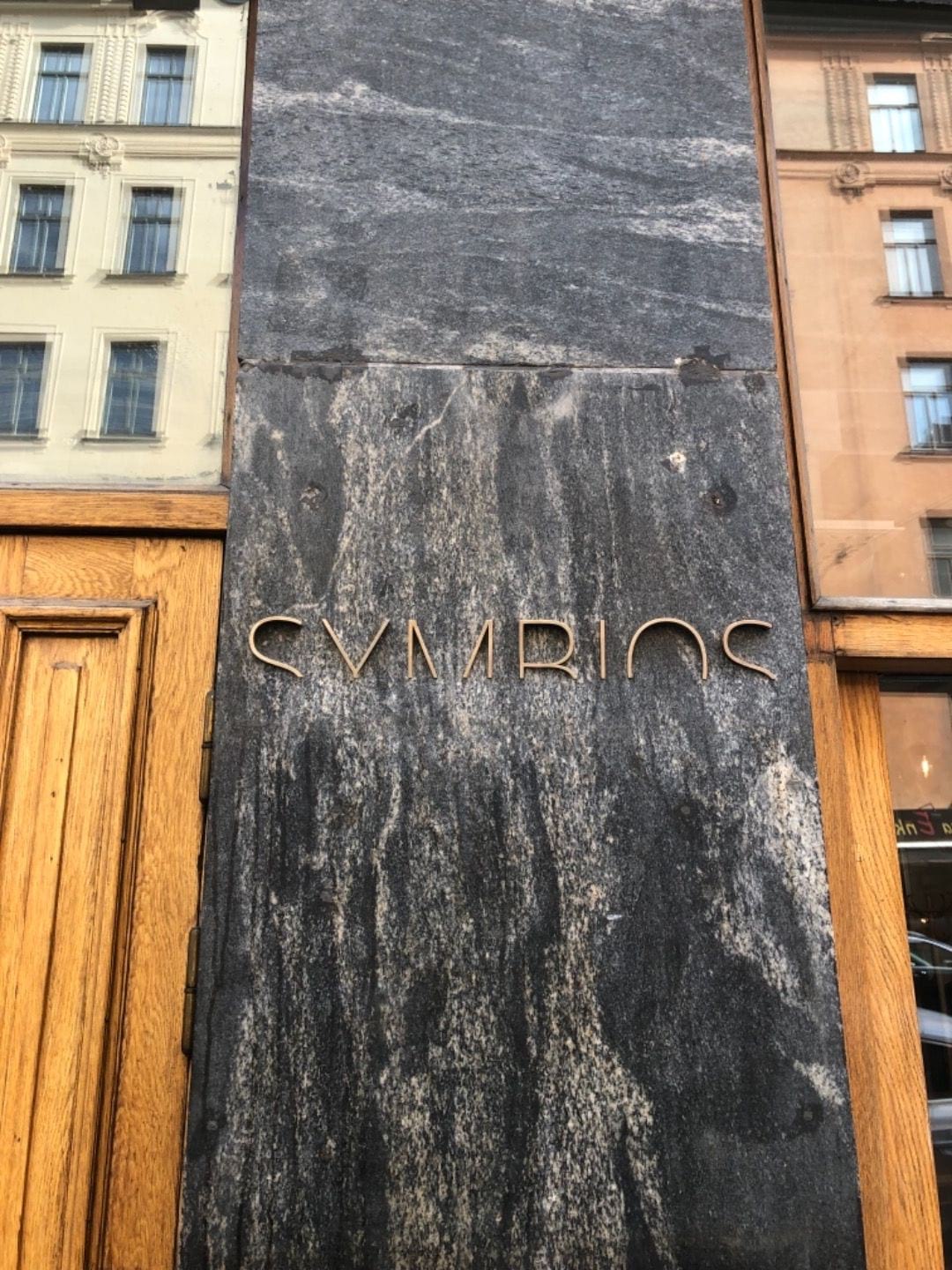 Photo from Symbios by Fredrik J. (01/05/2019)