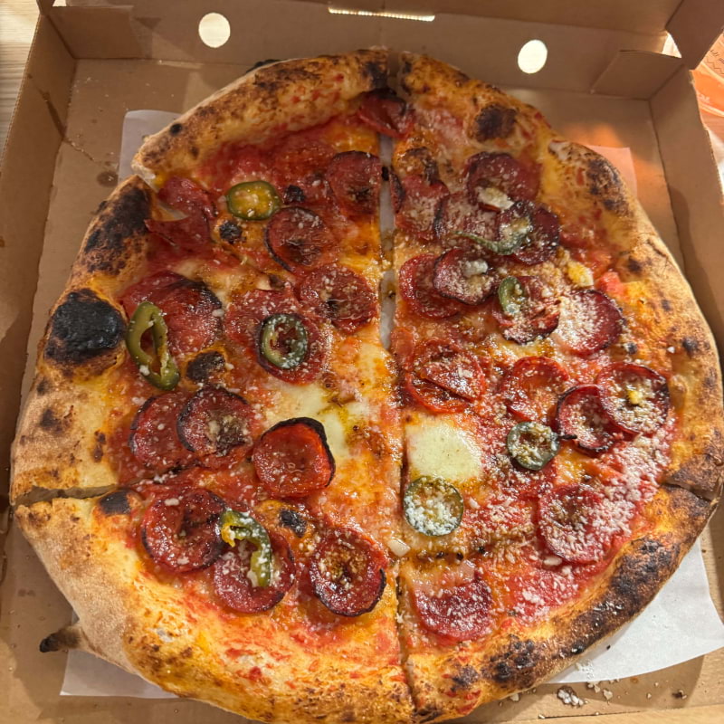 Bild från 800 grader Midsommarkransen av Julia H. (2025-10-25)