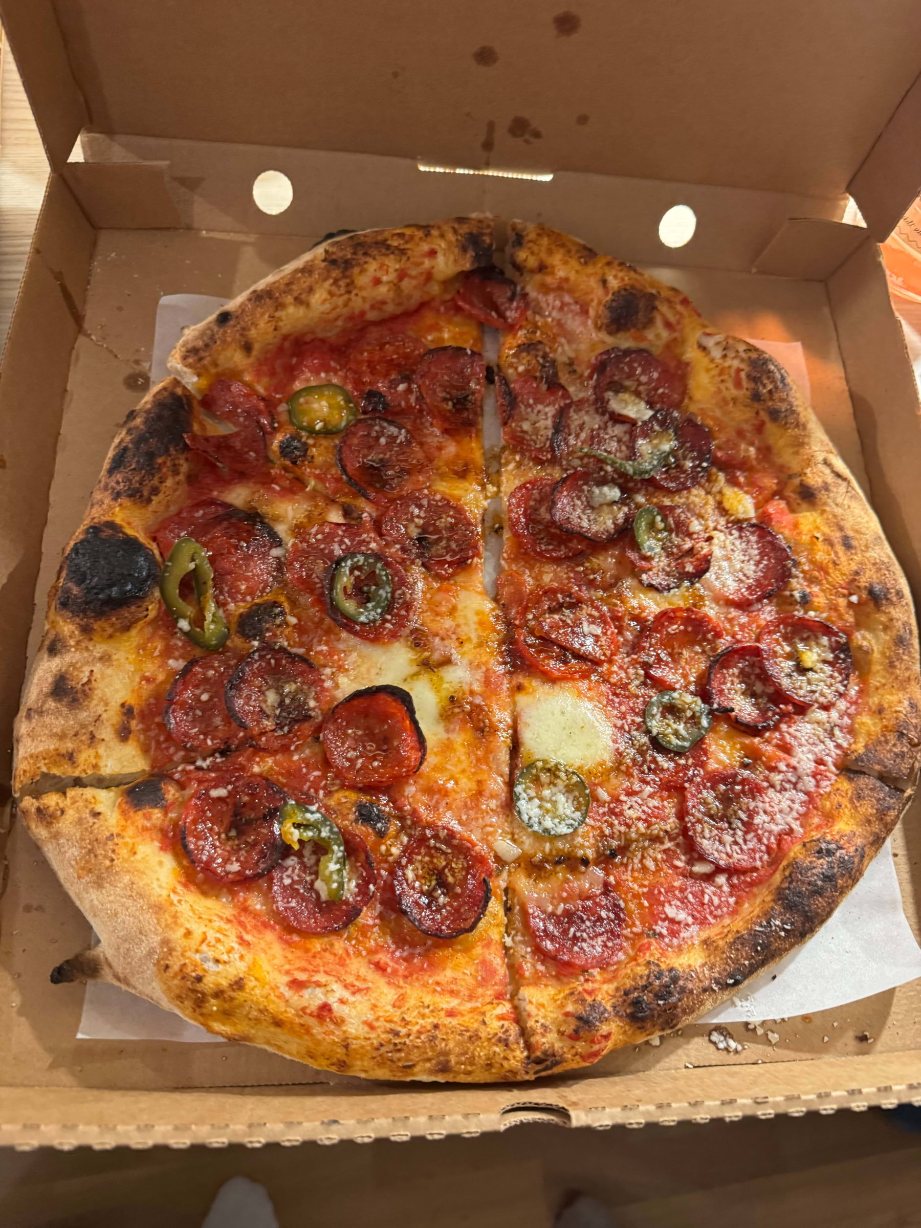 Bild från 800 grader Midsommarkransen av Julia H. (2025-10-25)